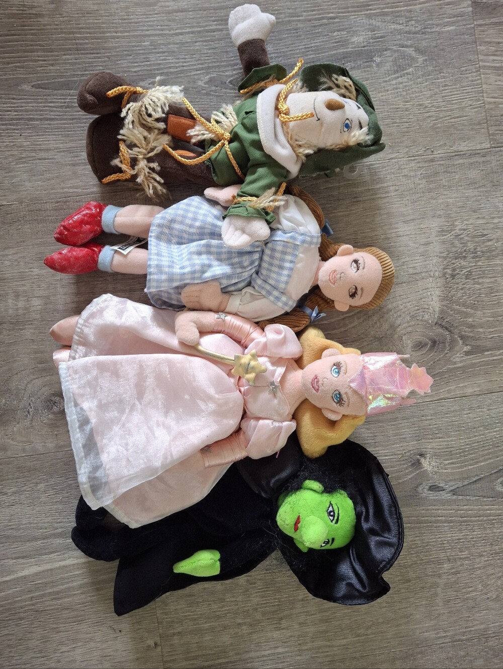 Warner Bros Wizard Of Oz Lot Of 4 Plush Bean Bag Stuffed Dolls Collector Set Wiz